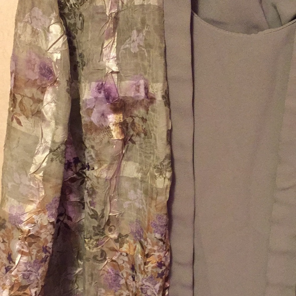 Top - Picture 3 of 3